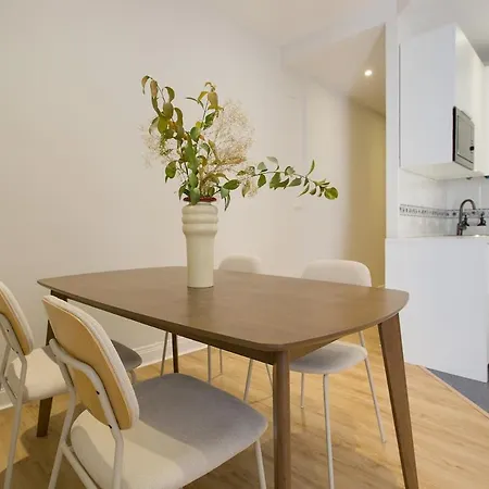 Puerta Del Camino 5 *